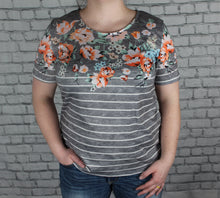 Load image into Gallery viewer, Gray floral striped tee
