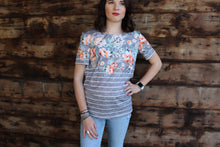 Load image into Gallery viewer, Gray floral striped tee
